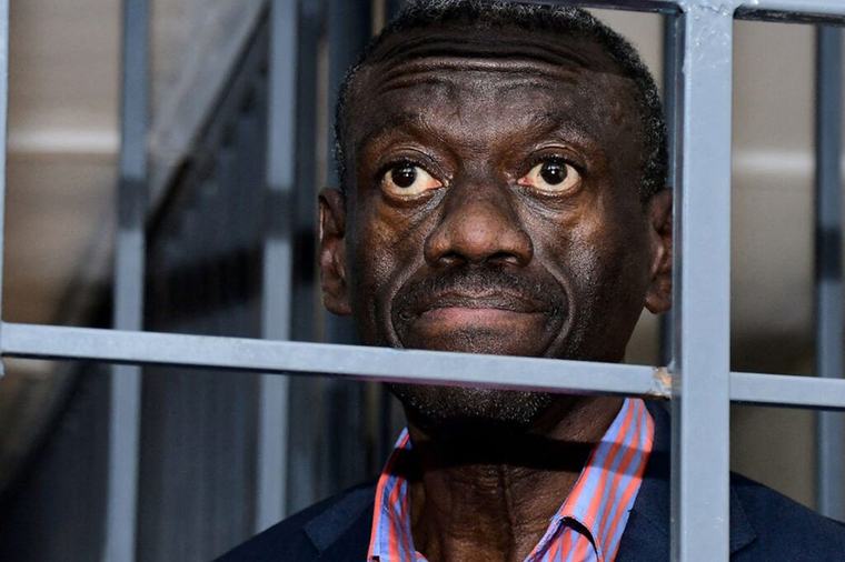 Besigye brought two loaded pistols to Nairobi meeting, court hears